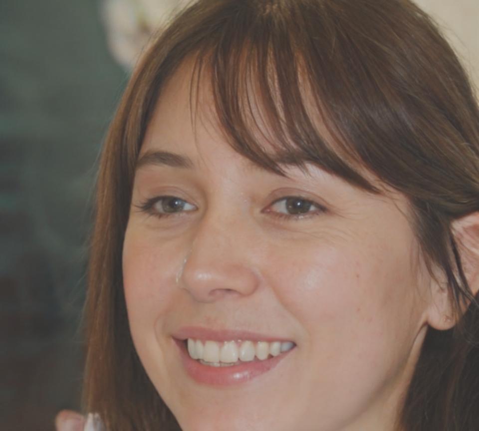 Dr. Marina Hoffmann, Leitende Finanzanalystin